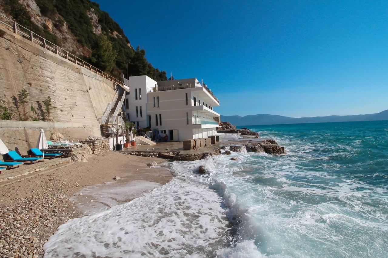 Hotel Kristera Vlorë Exterior foto